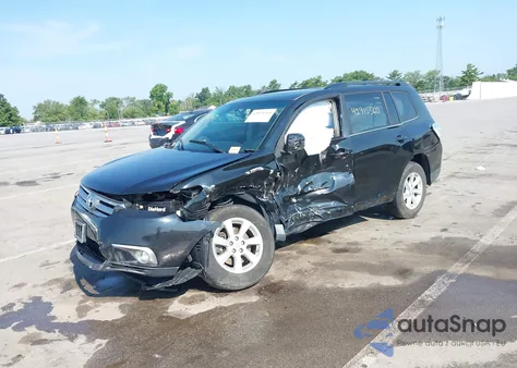 2011 Toyota Highlander Se V6 z USA, uszkodzony, nr VIN 5TDBK3EH9BS090171